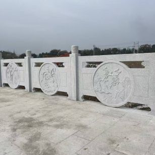 鸡西芝麻白河道栏杆 石材栏杆