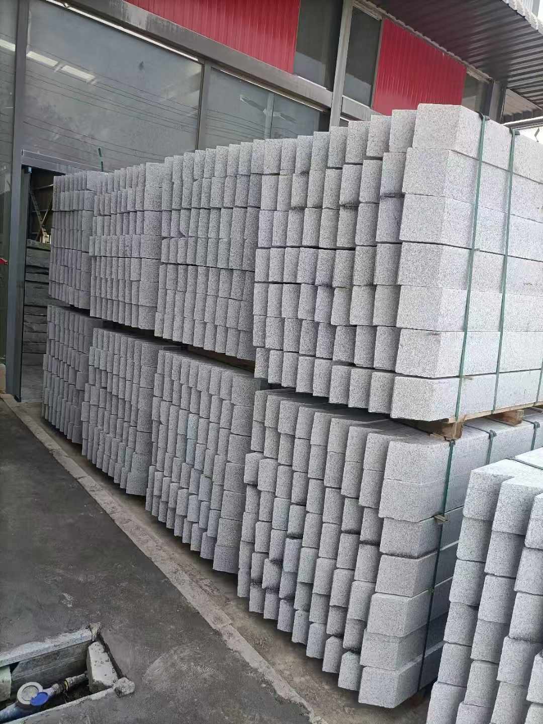 鸡西芝麻白树围石 树池