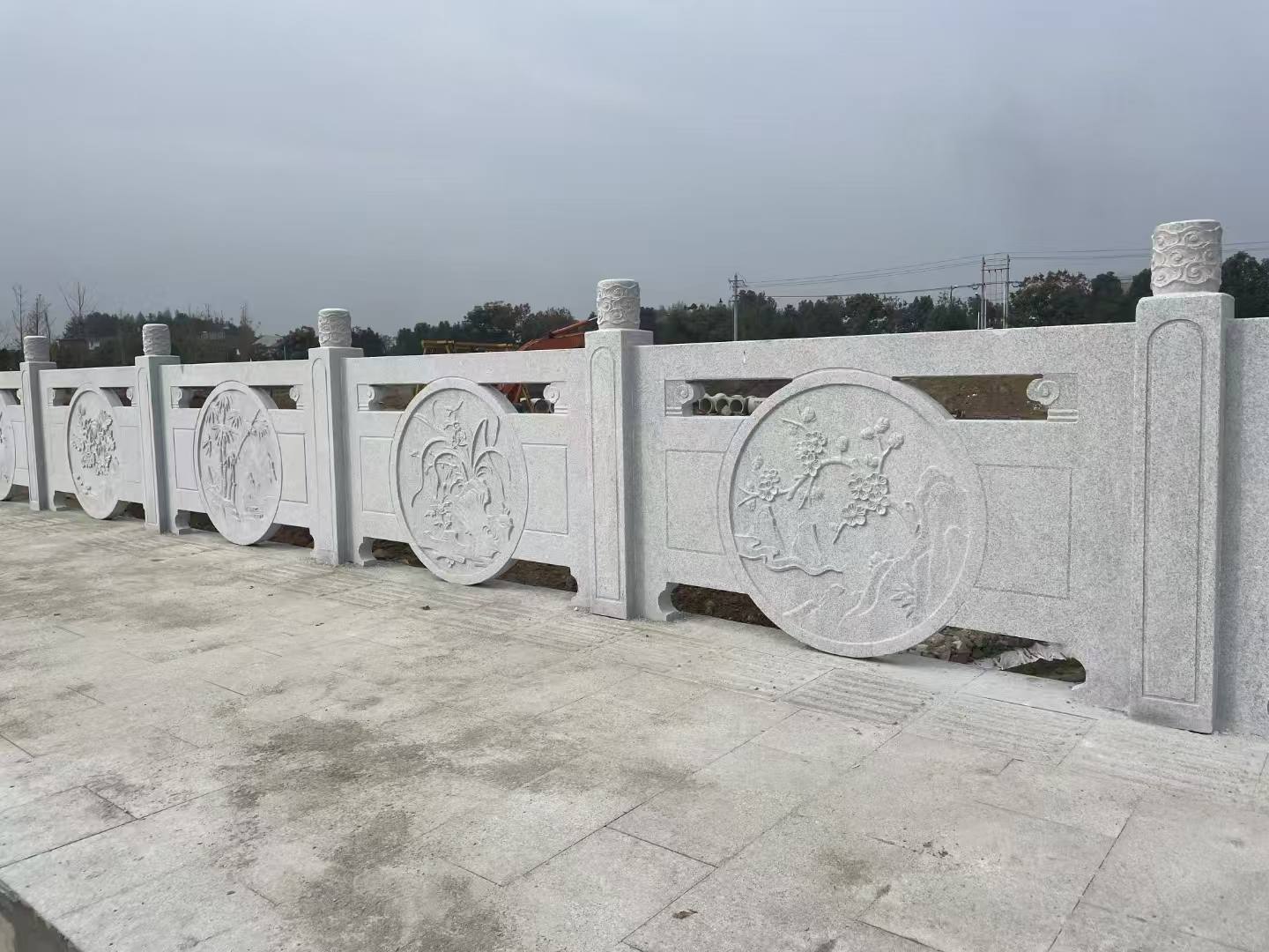 鸡西芝麻白河道栏杆 石材栏杆